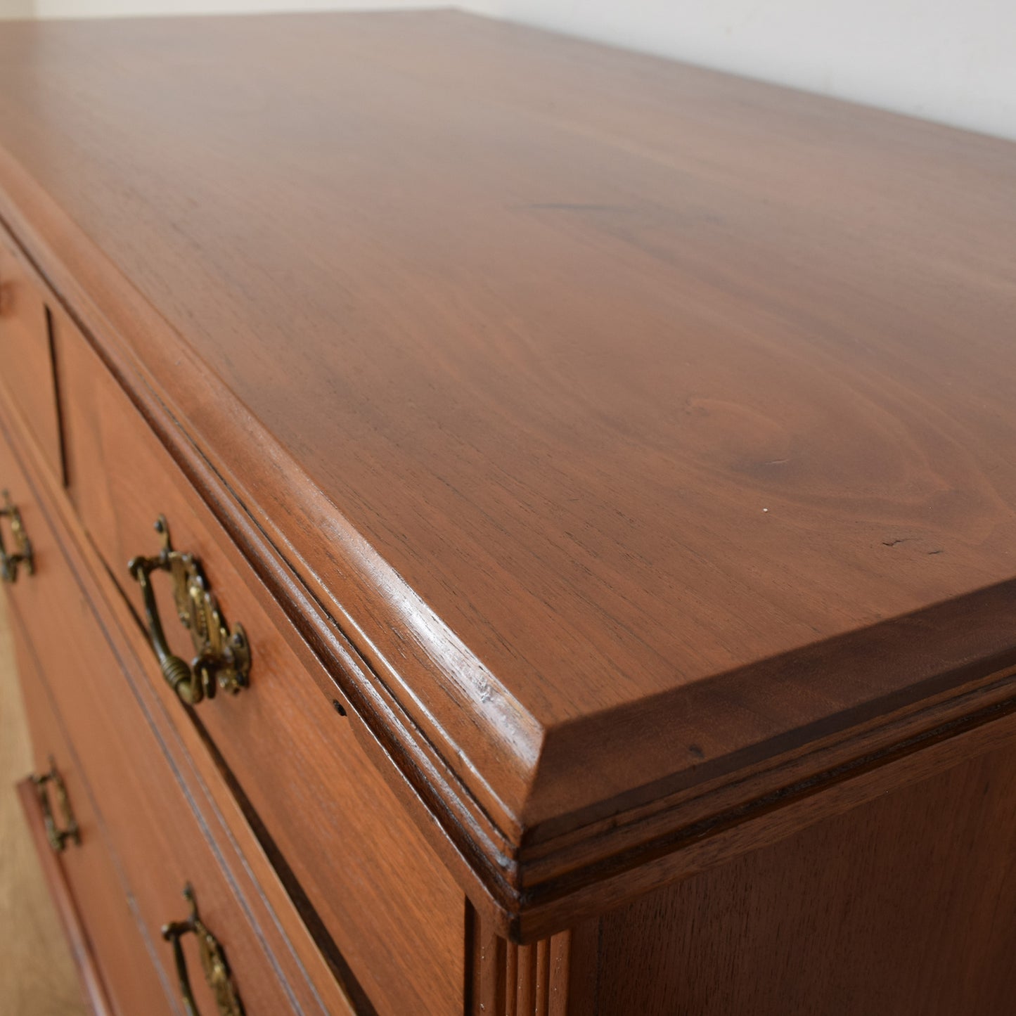 Mahogany Chest Of Drawers