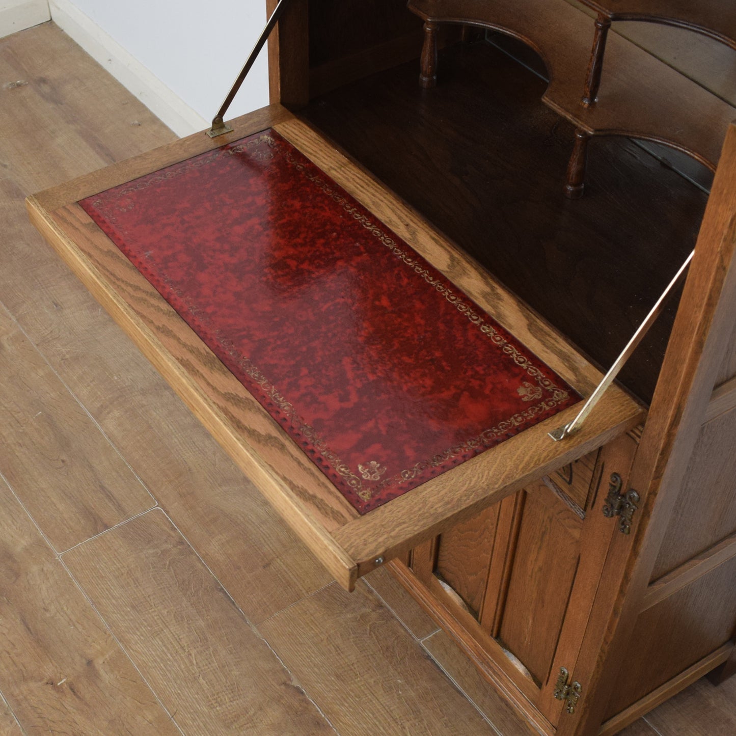 Old Charm Drinks Cabinet
