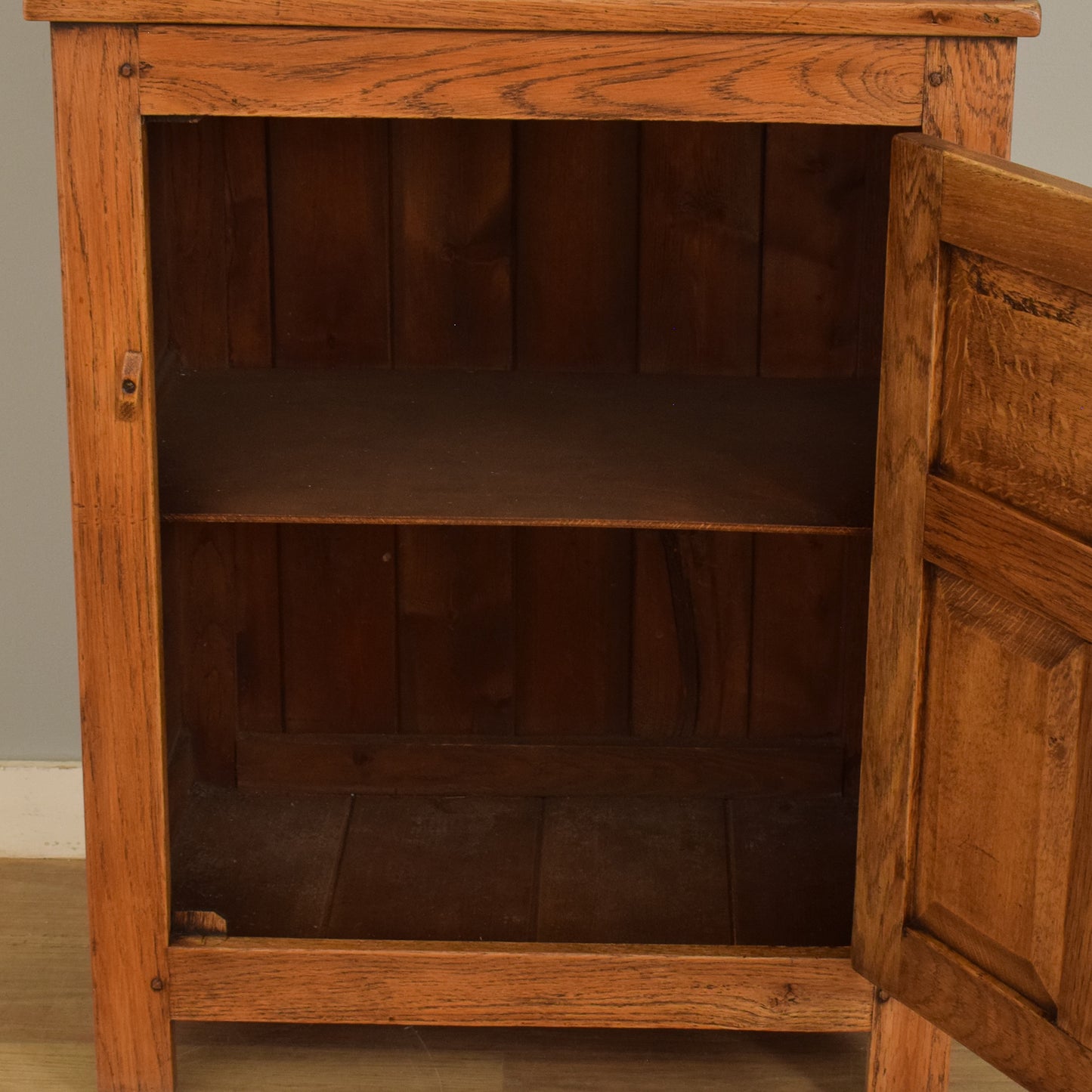 Oak Court Cabinet