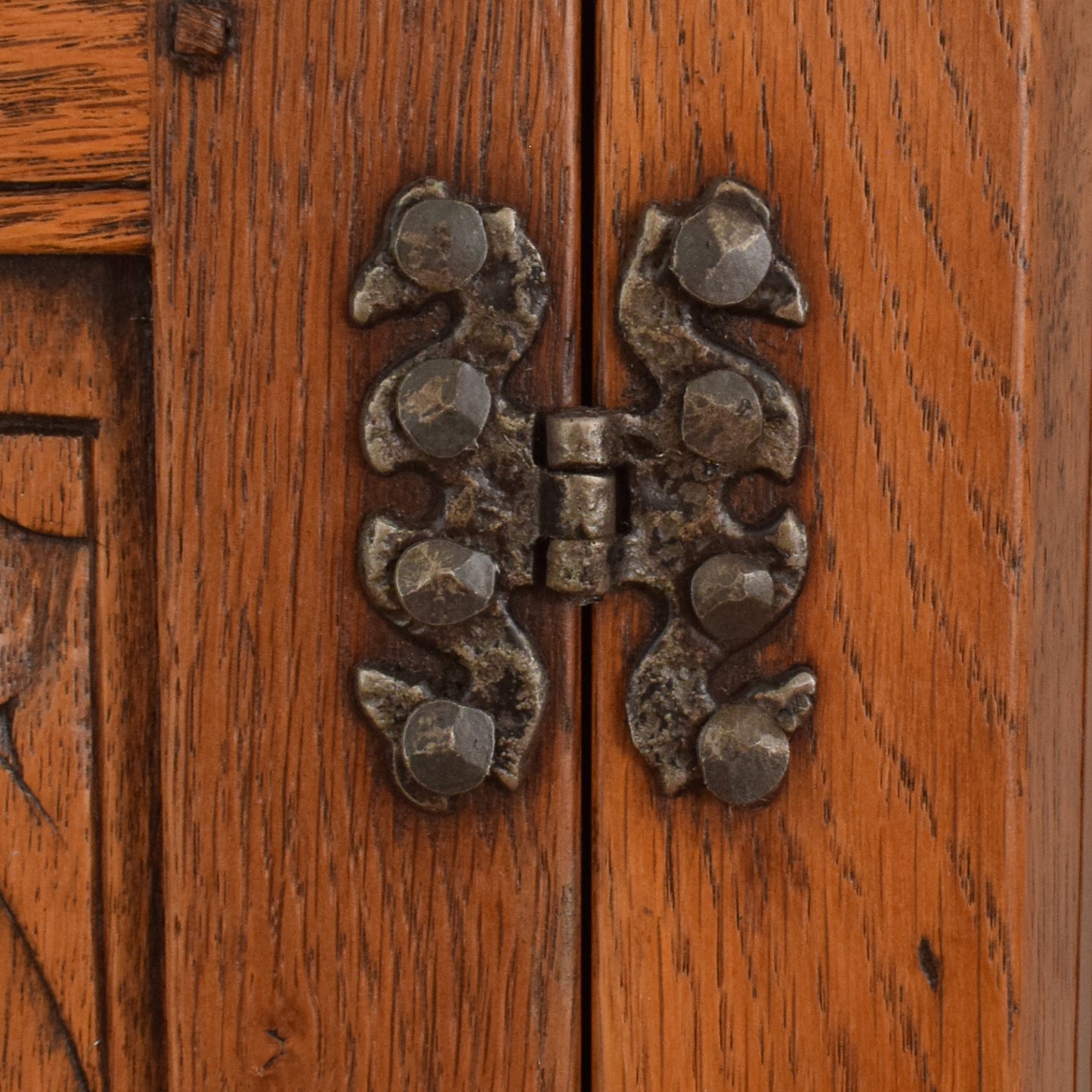 Oak Court Cabinet