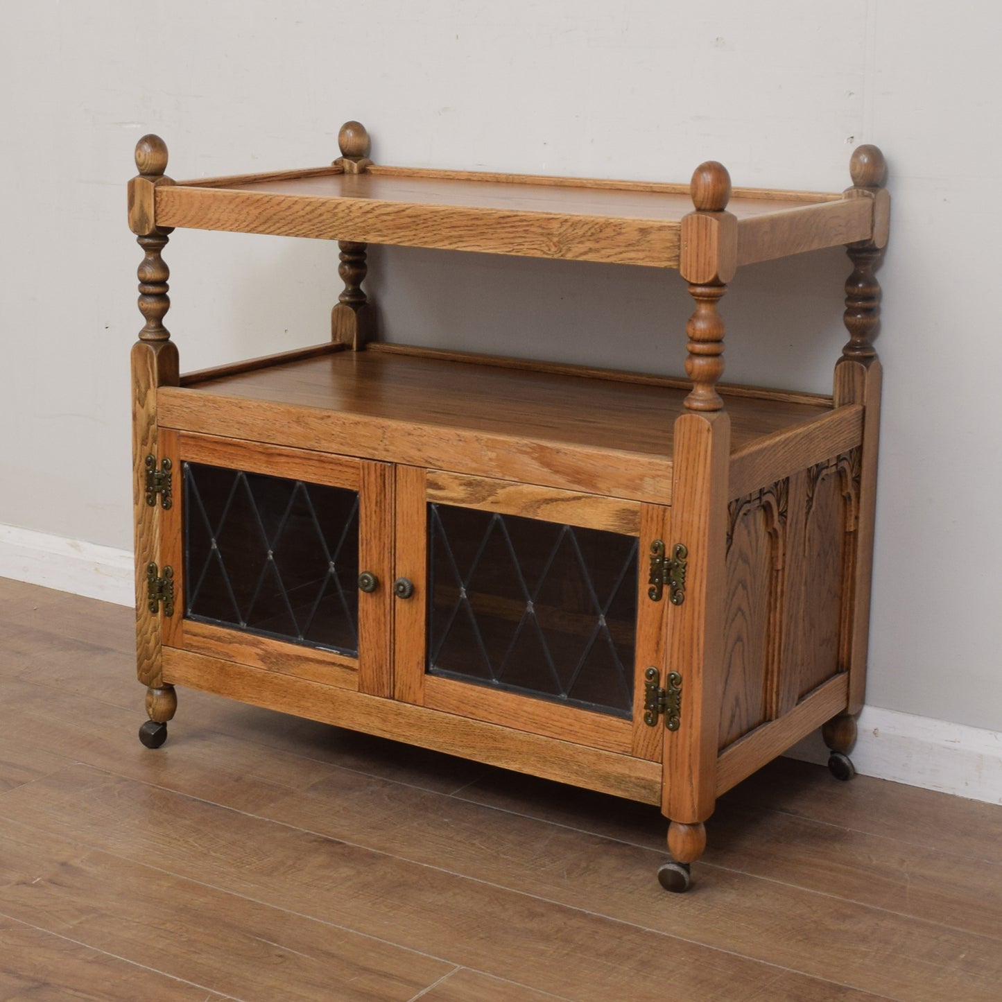 Old Charm Serving Trolley