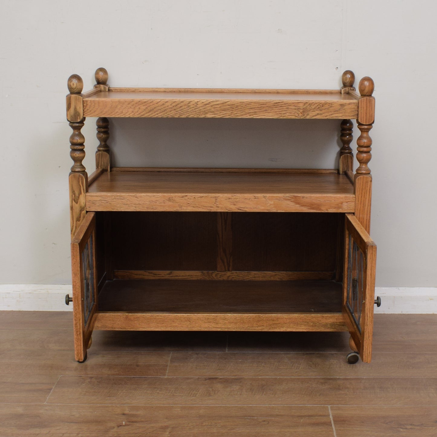 Old Charm Serving Trolley