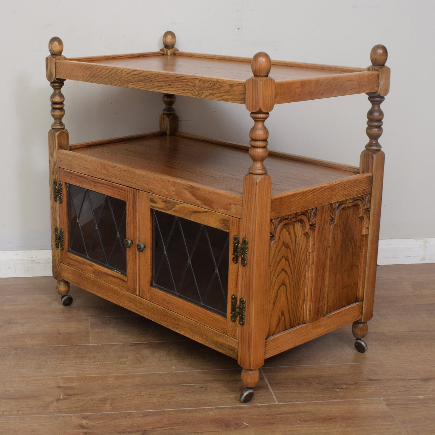 Old Charm Serving Trolley