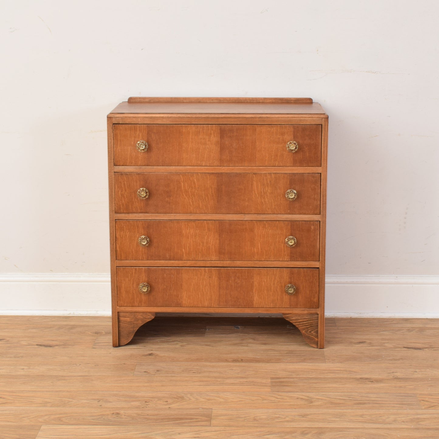 Oak Veneer Chest Of Drawers