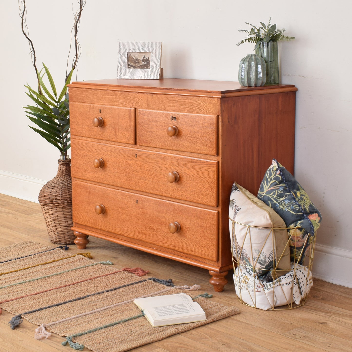 Pine Chest Of Drawers