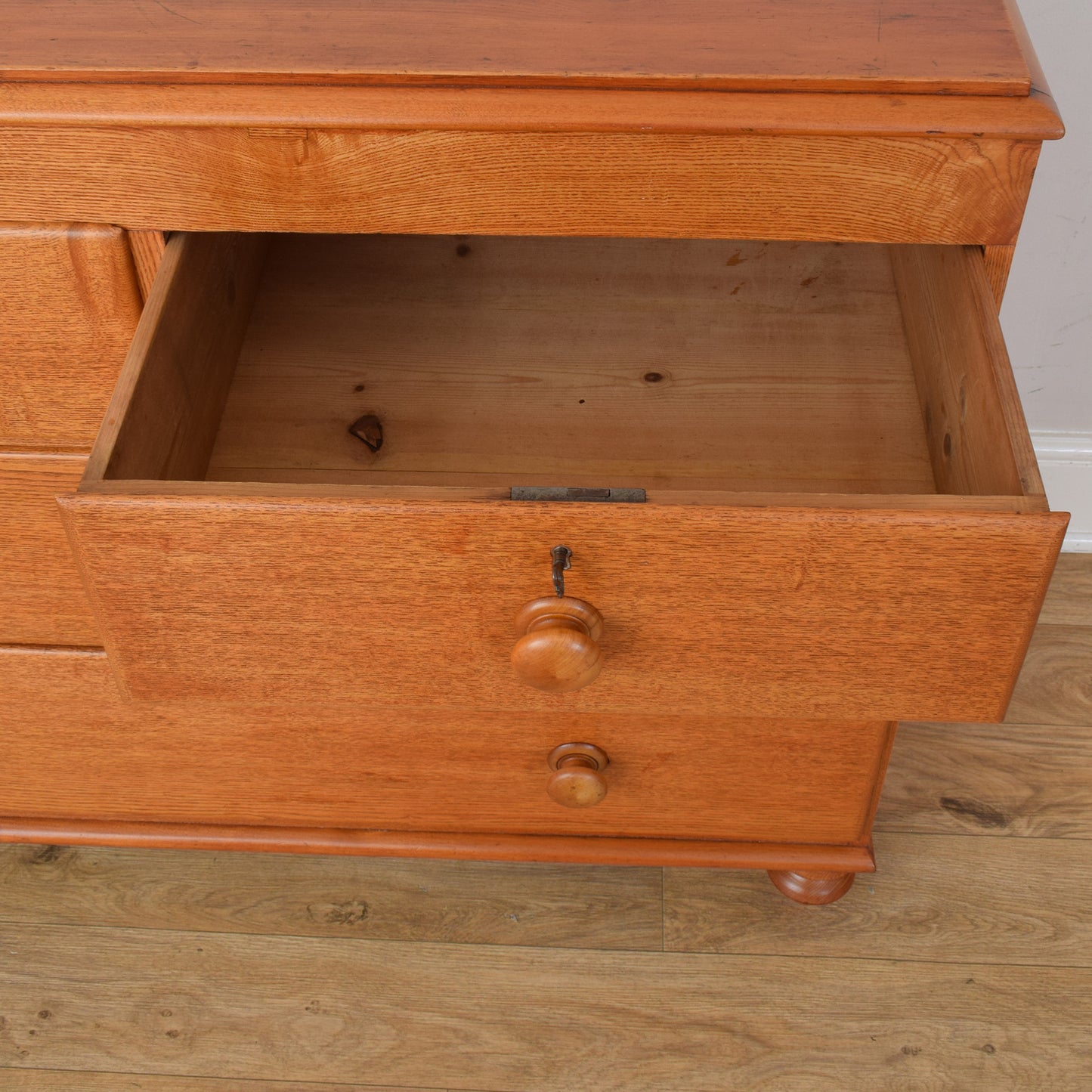 Pine Chest Of Drawers