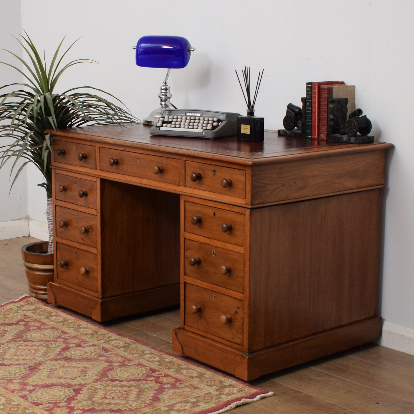 Victorian Pedestal Desk