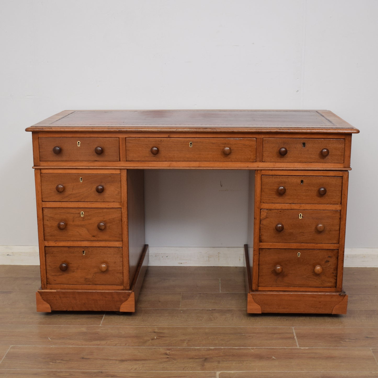Victorian Pedestal Desk