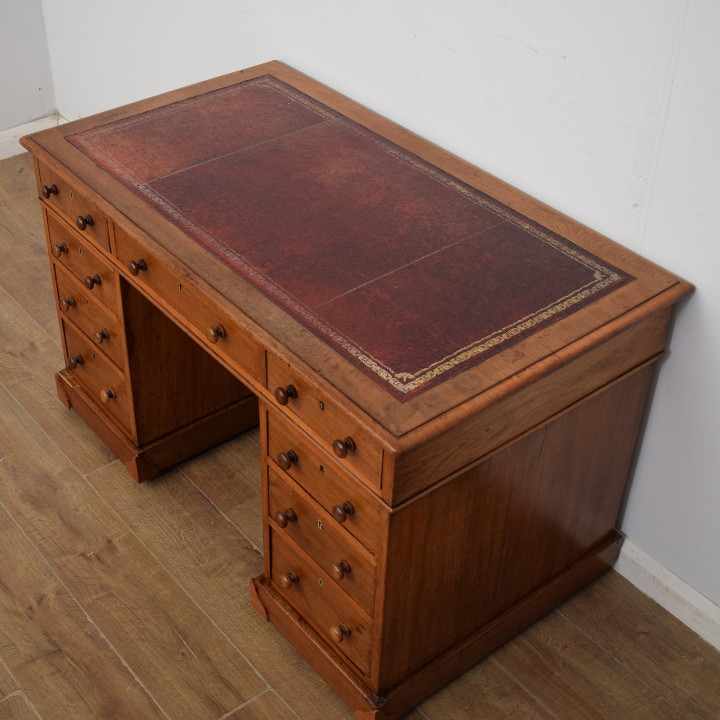 Victorian Pedestal Desk
