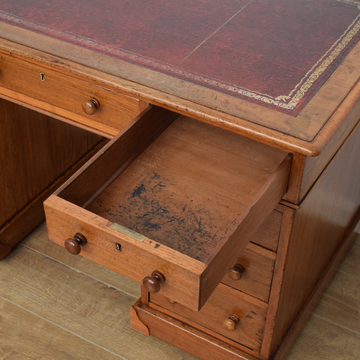 Victorian Pedestal Desk