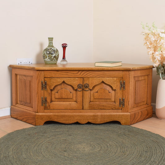 Oak Corner TV Unit