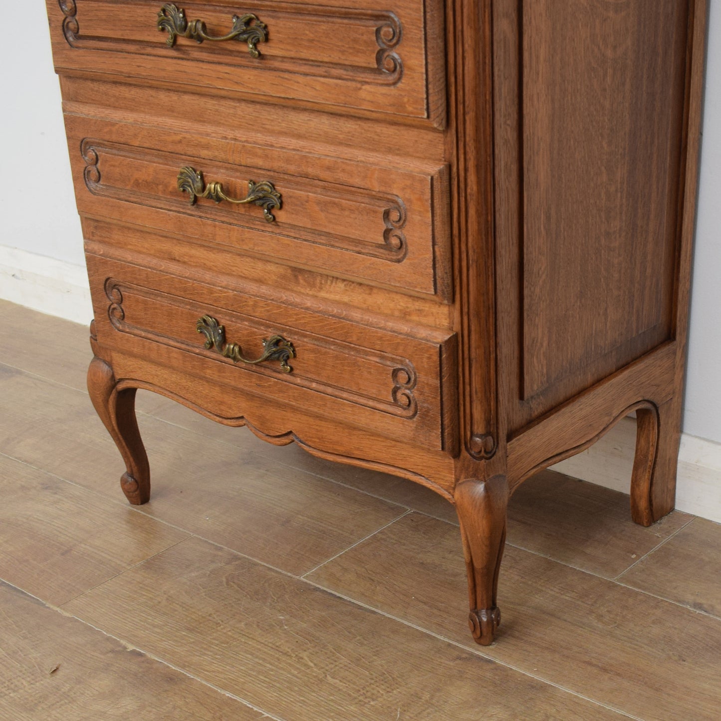 French Chest of Drawers