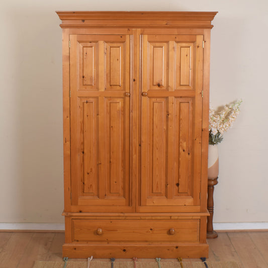 Large Pine Double Wardrobe