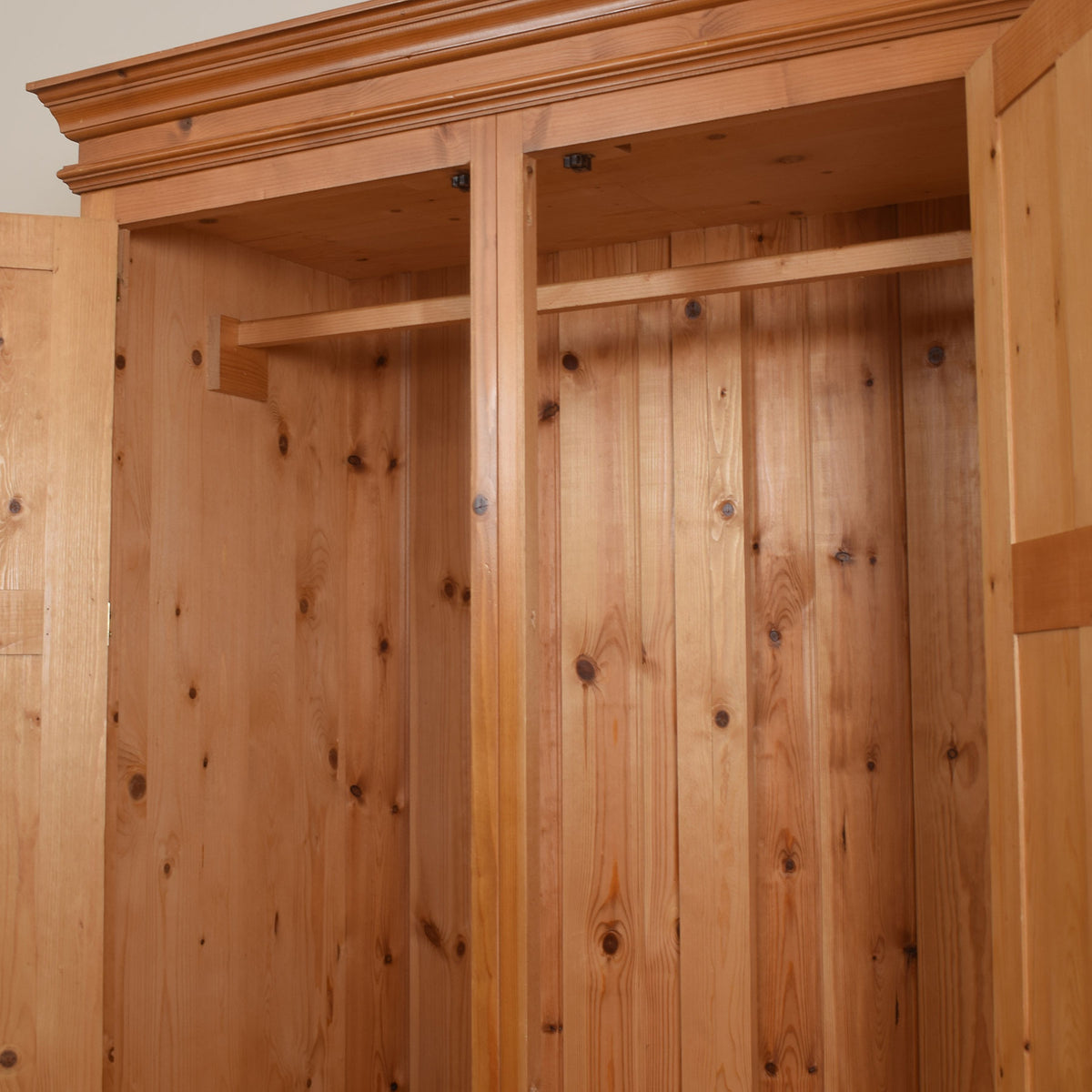 Large Pine Double Wardrobe