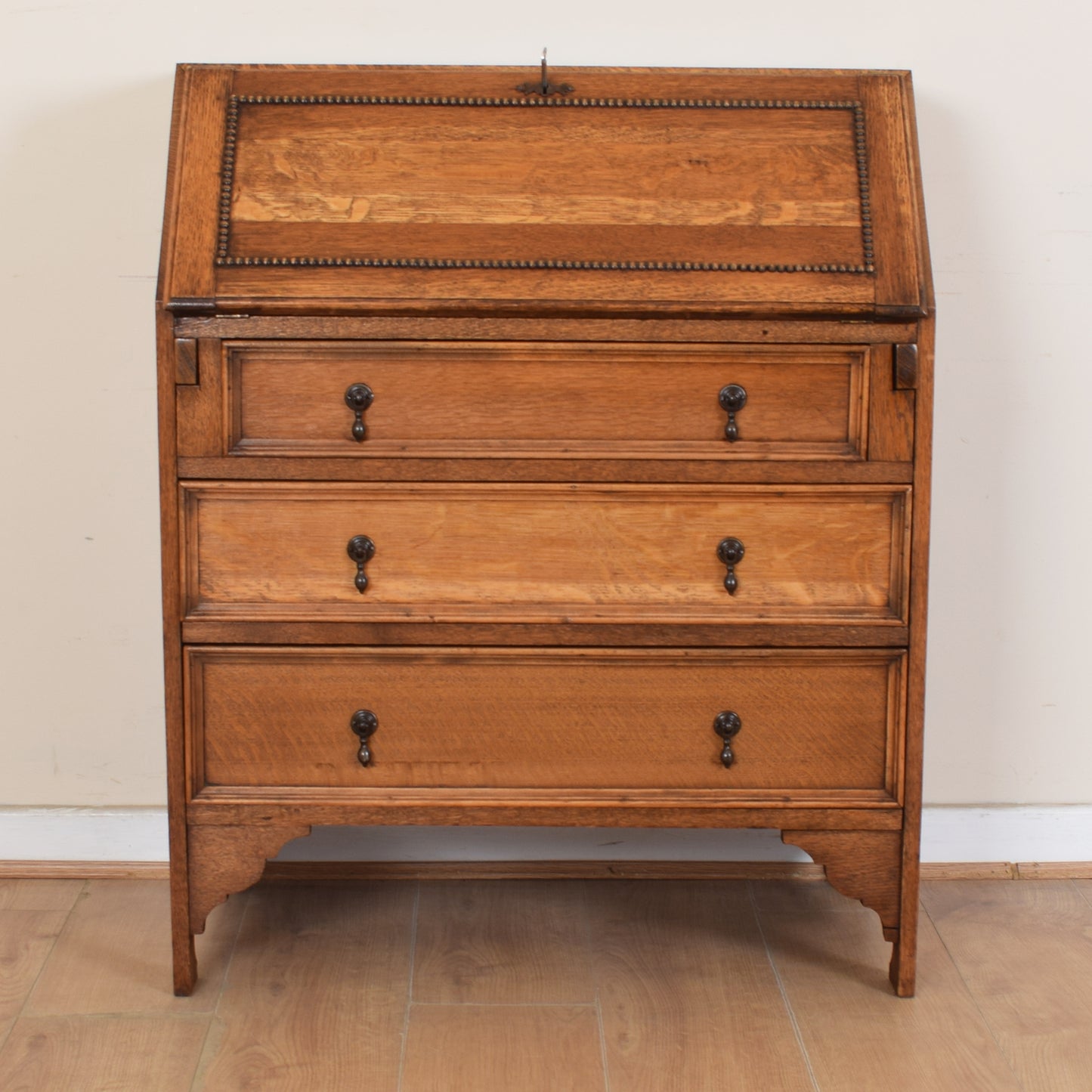 Oak Bureau