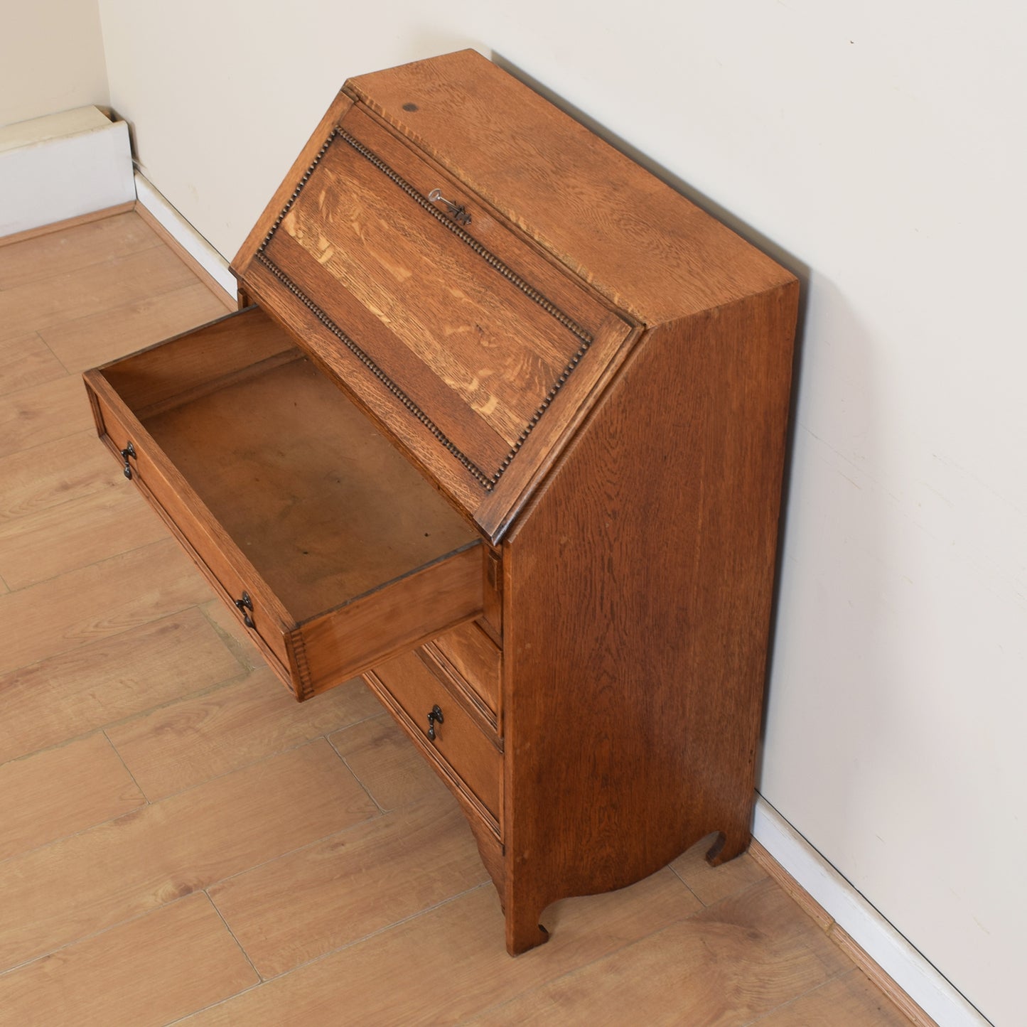 Oak Bureau