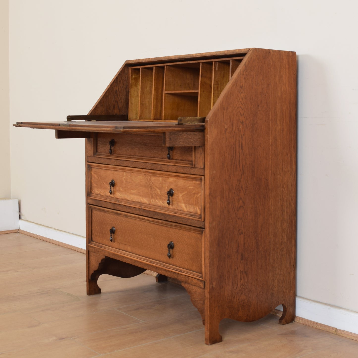 Oak Bureau