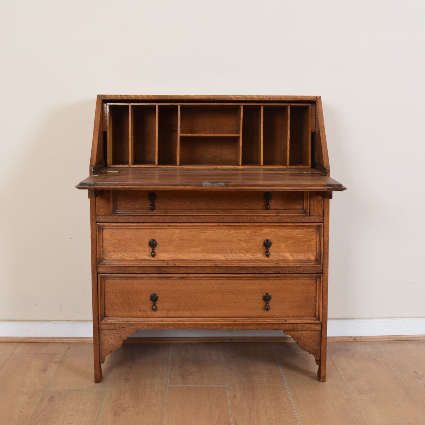 Oak Bureau