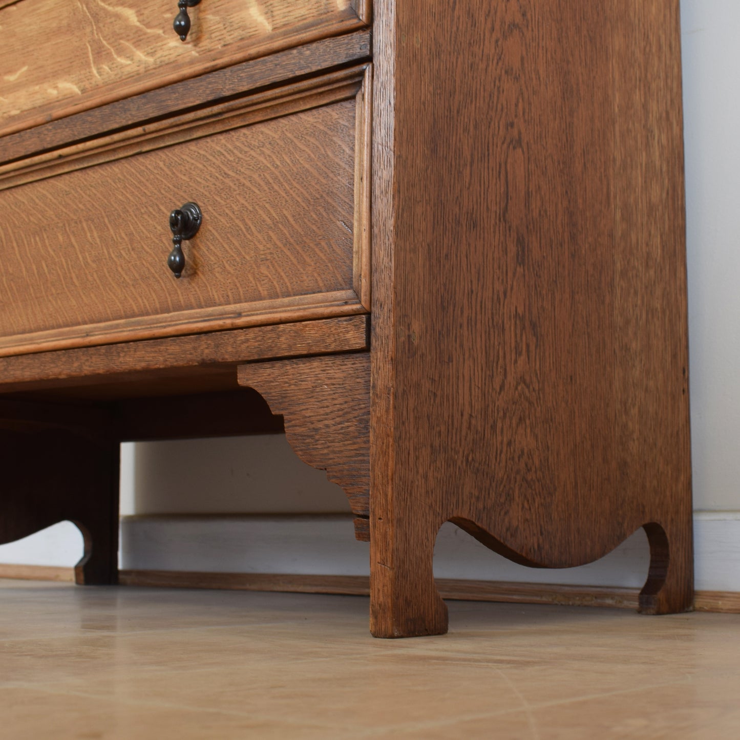 Oak Bureau