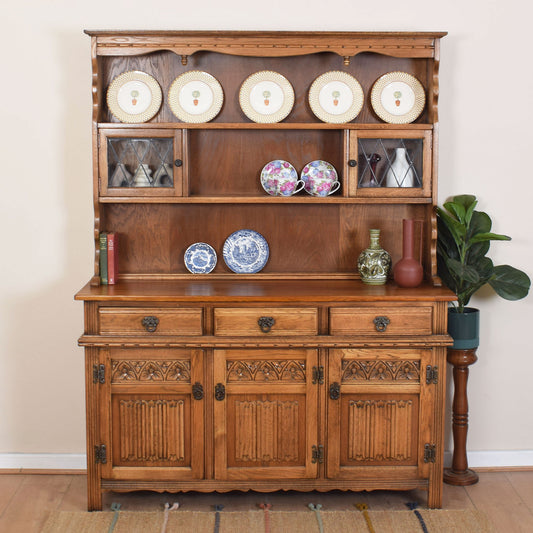Old Charm Dresser