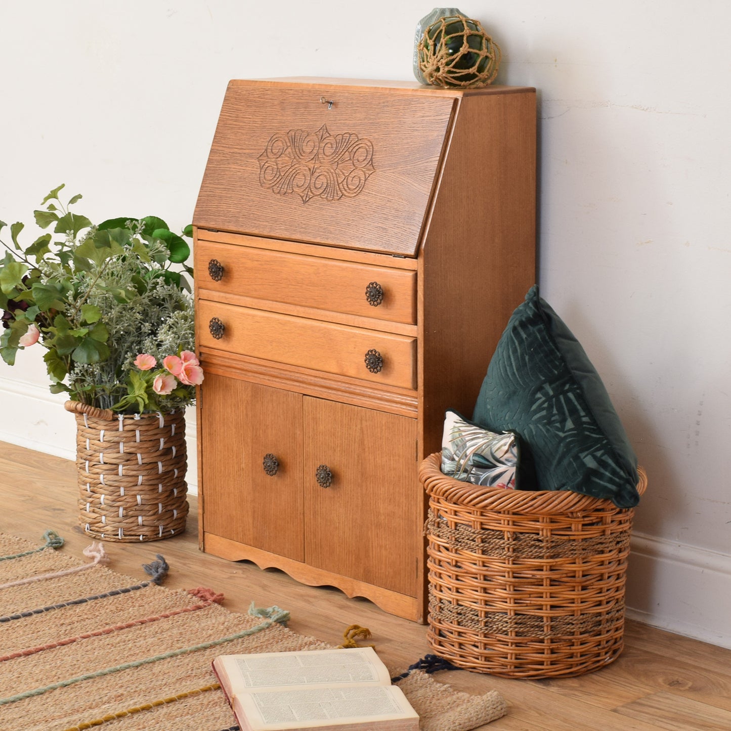 Oak Veneer Student Bureau