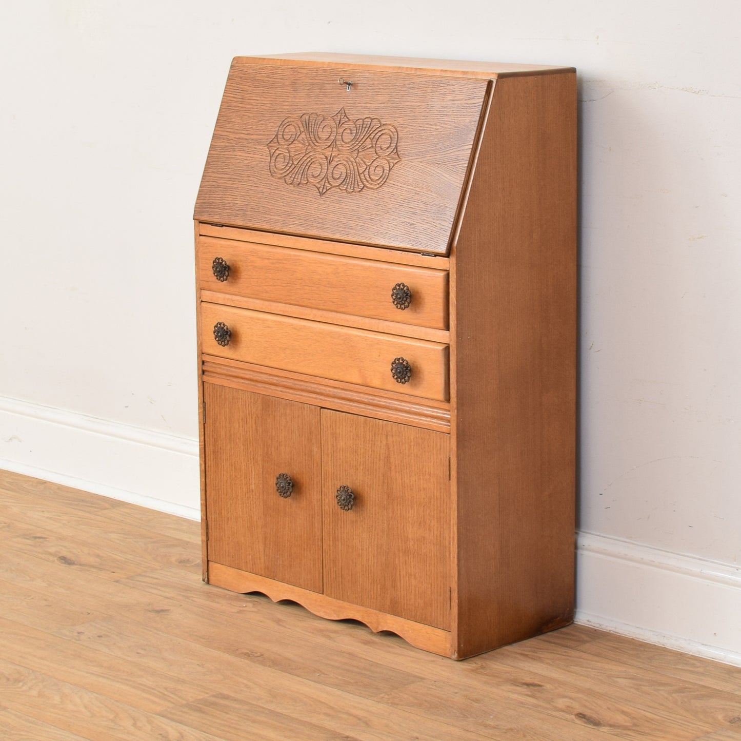 Oak Veneer Student Bureau