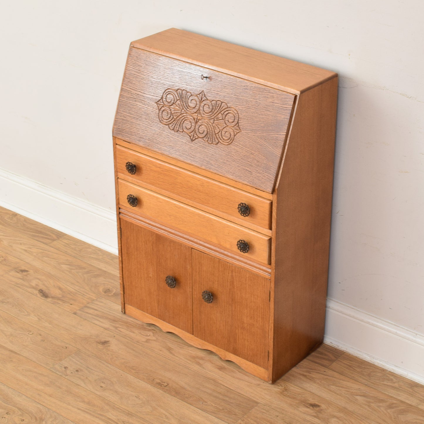 Oak Veneer Student Bureau