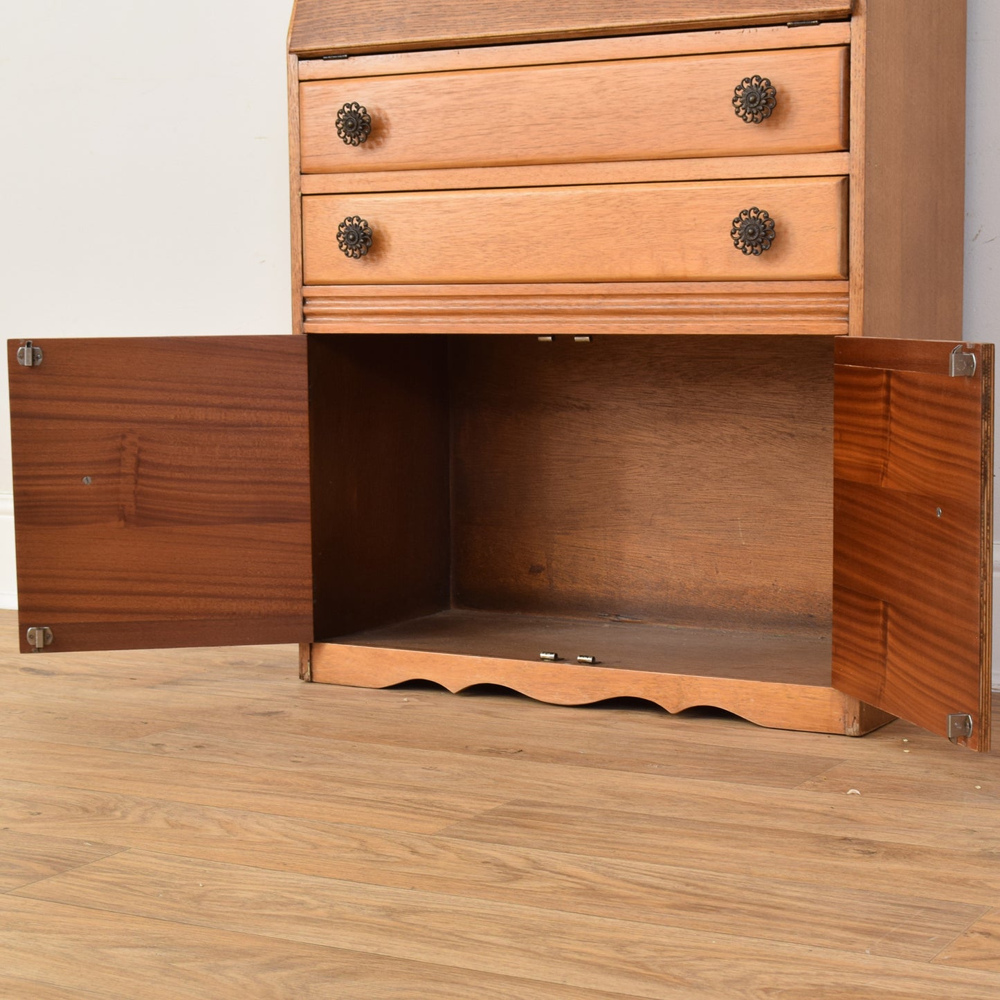 Oak Veneer Student Bureau