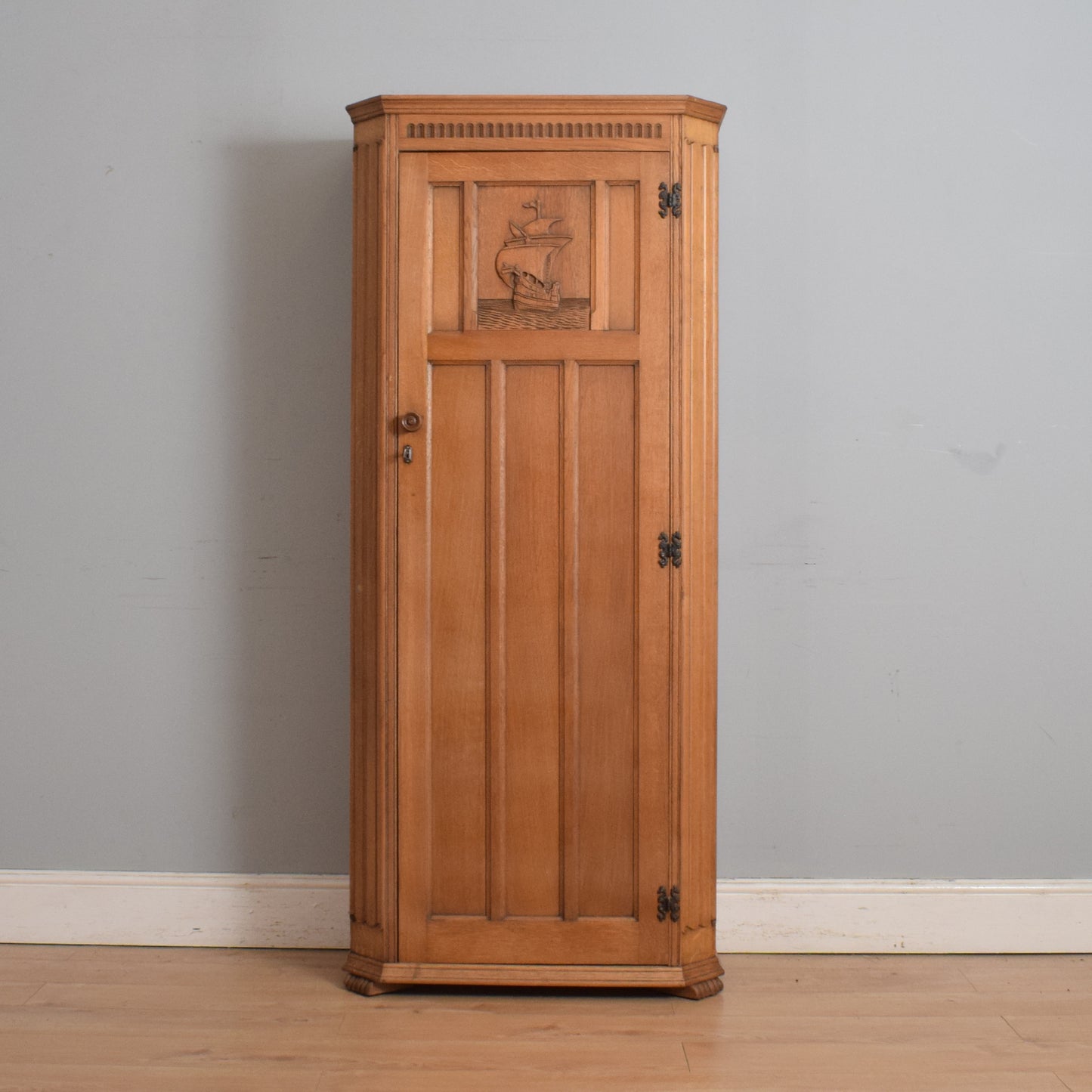 Single Door Oak Hall Robe