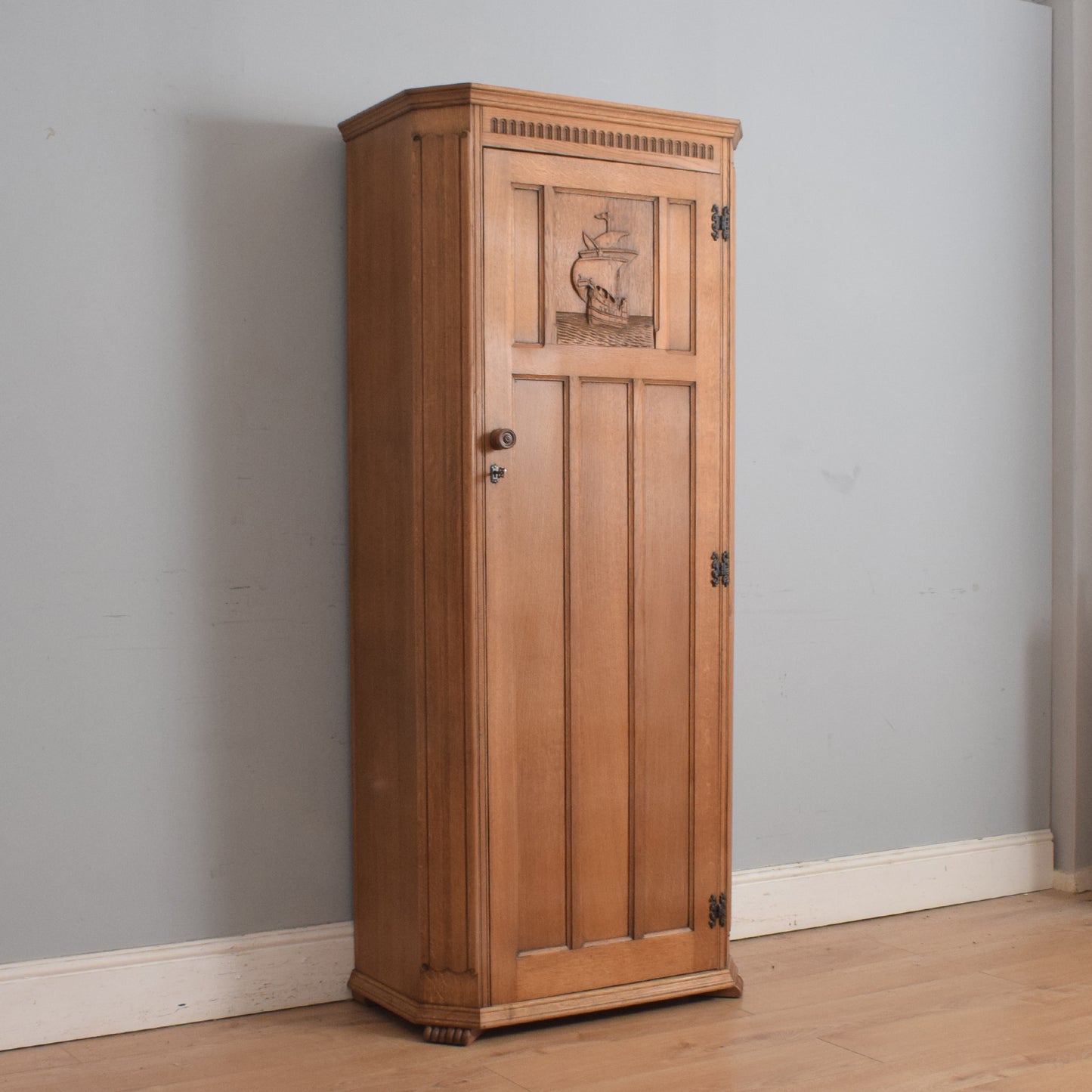 Single Door Oak Hall Robe