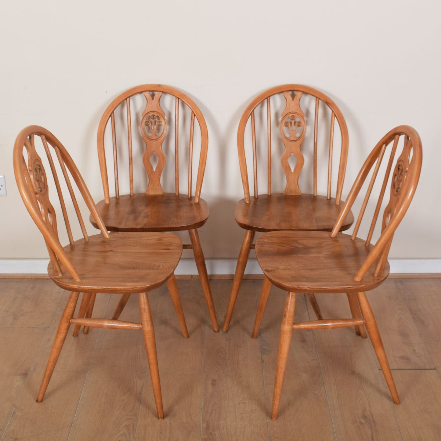 Ercol Dining Table with Six Chairs