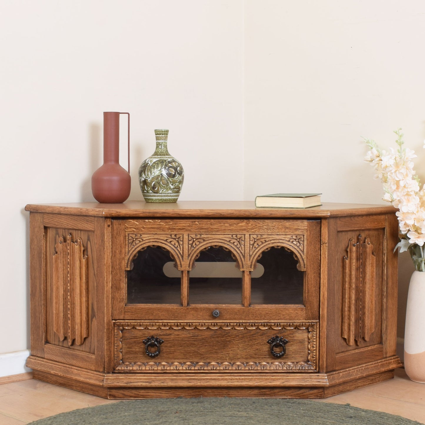 Oak TV Cabinet
