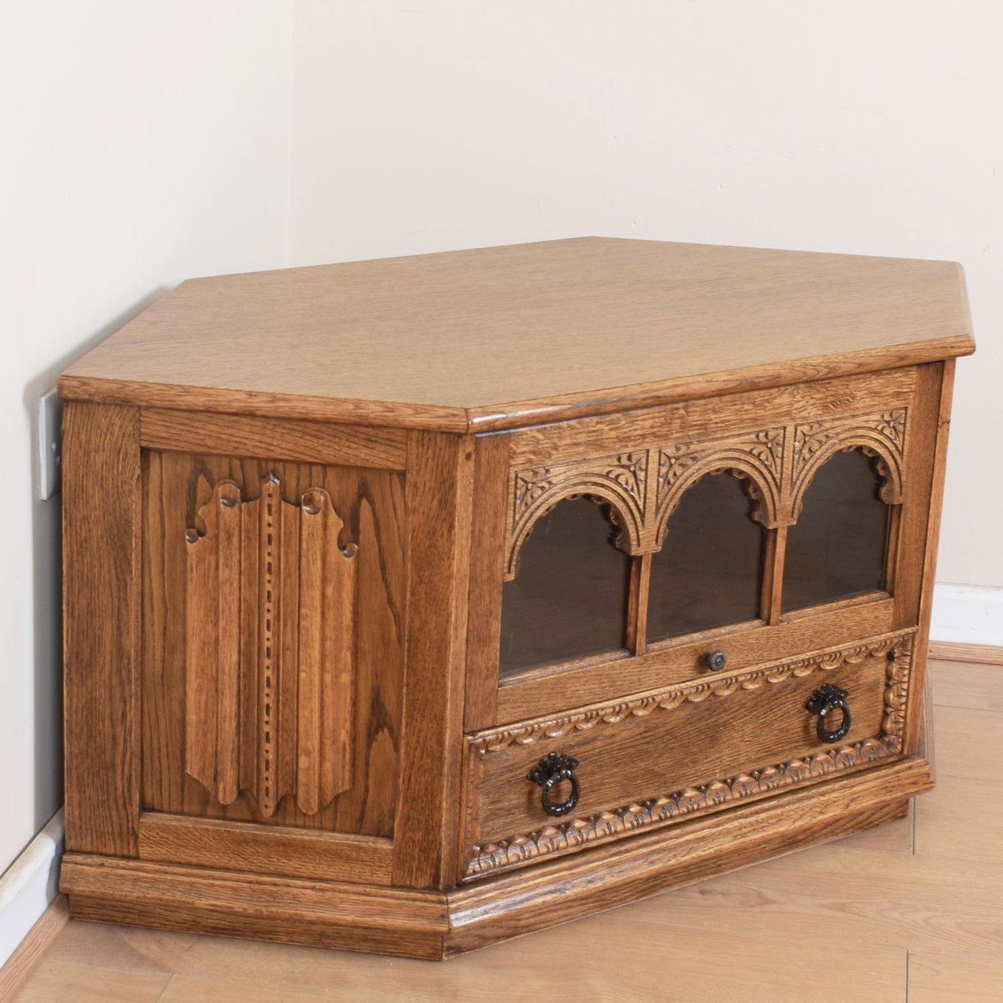 Oak TV Cabinet