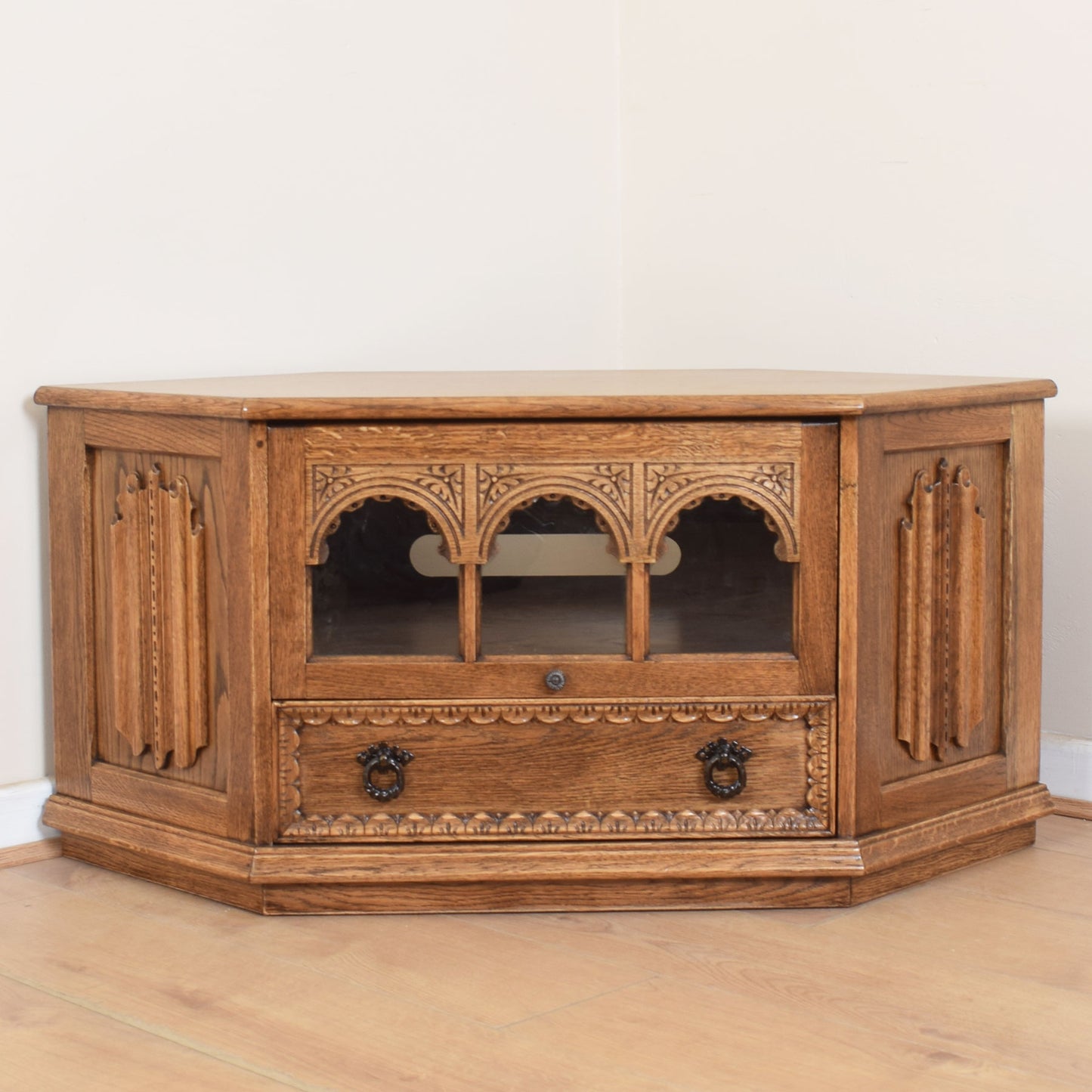 Oak TV Cabinet