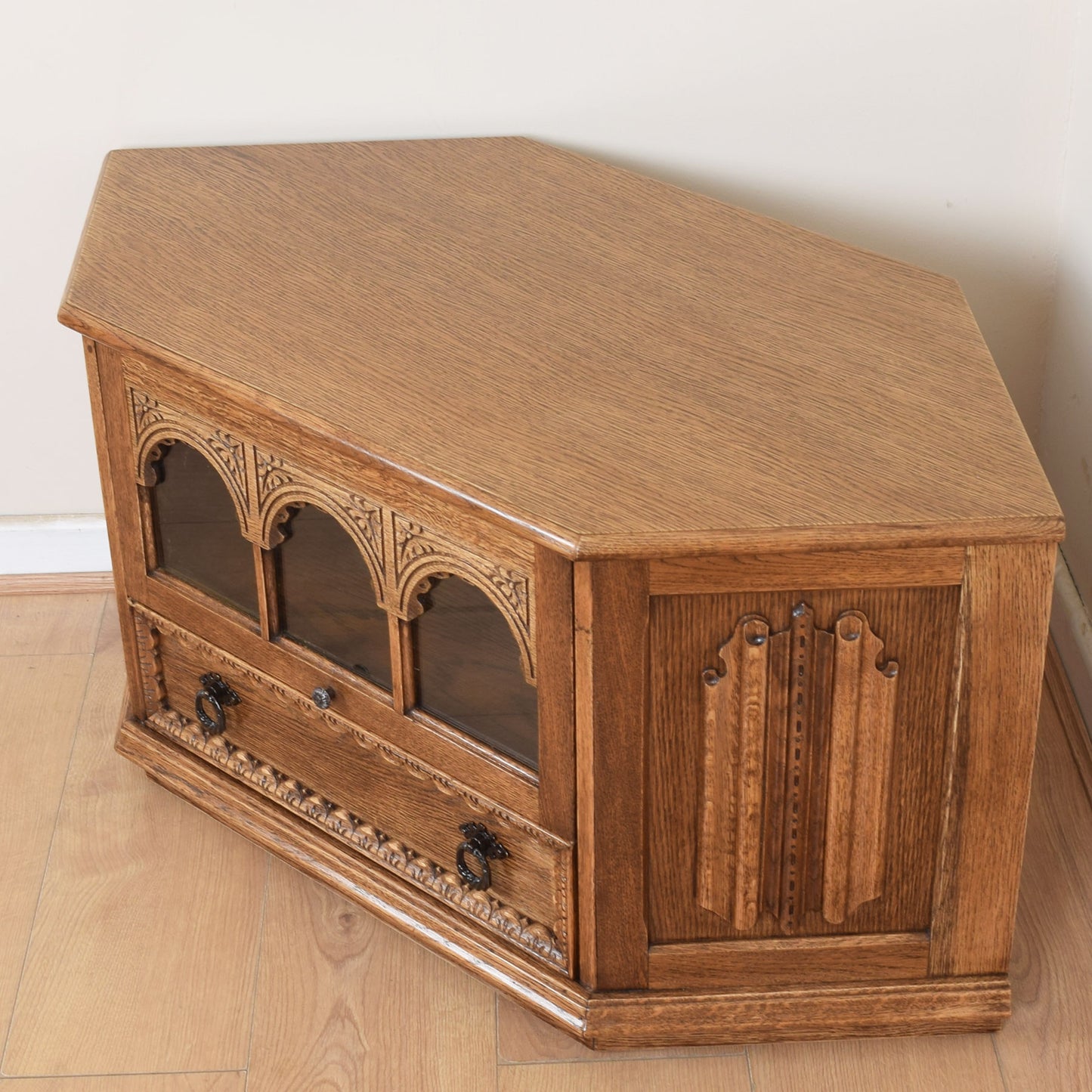 Oak TV Cabinet