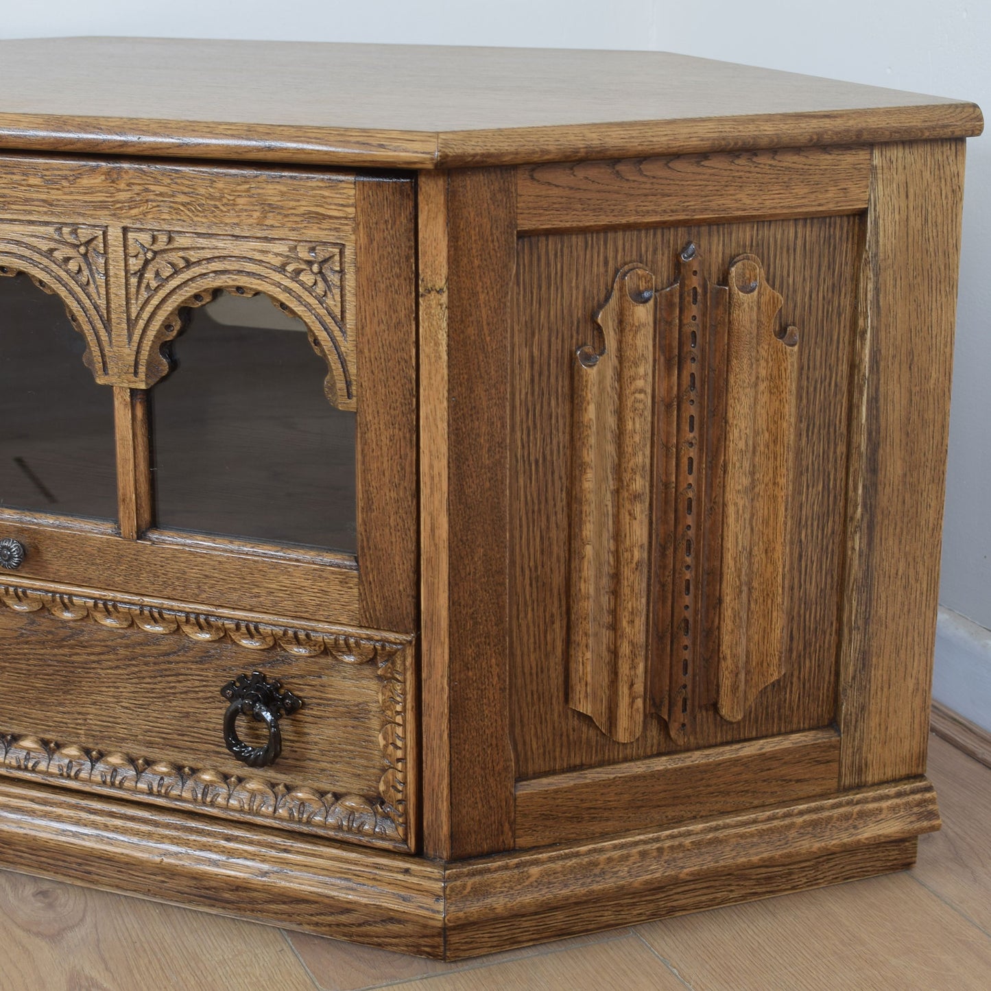 Oak TV Cabinet