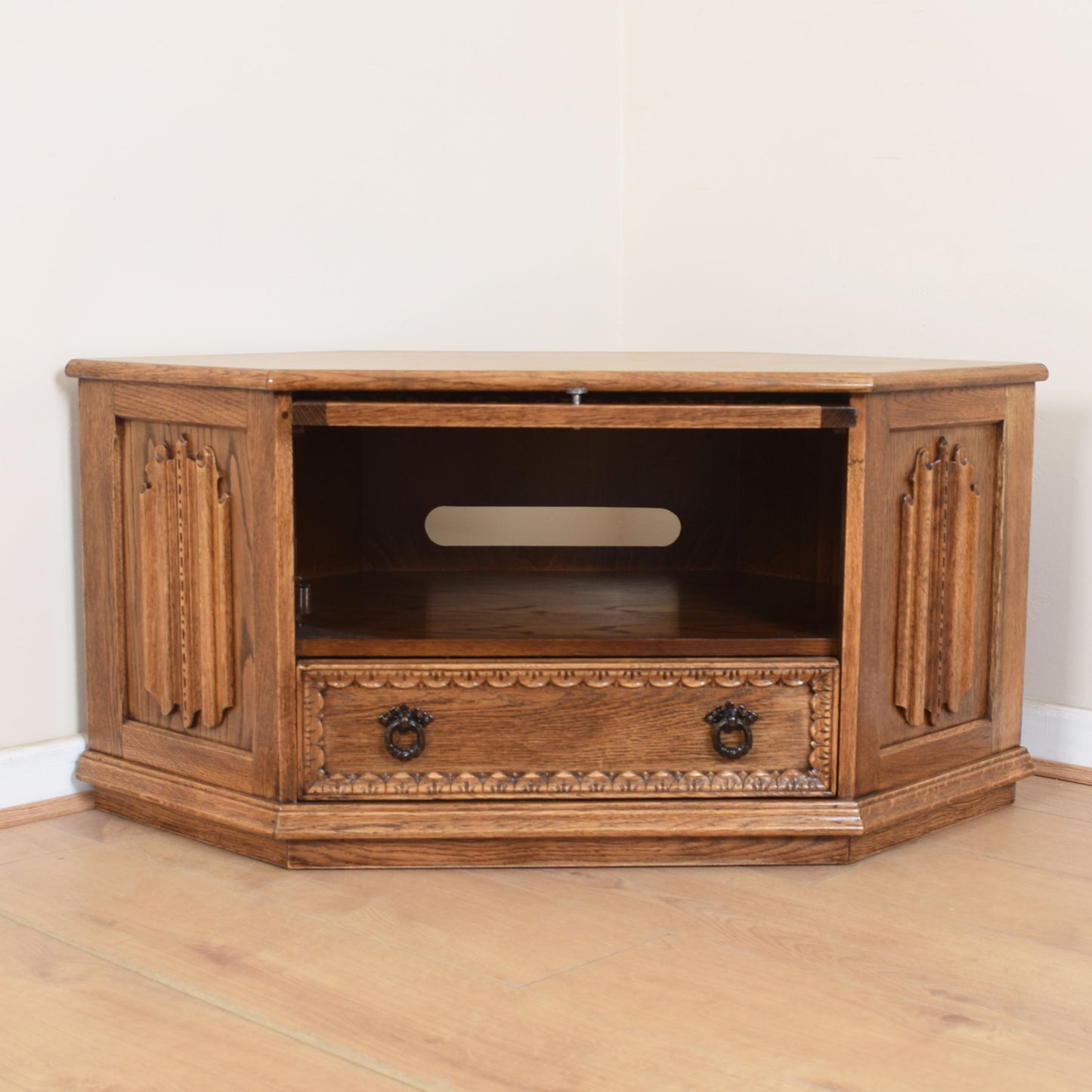 Oak TV Cabinet
