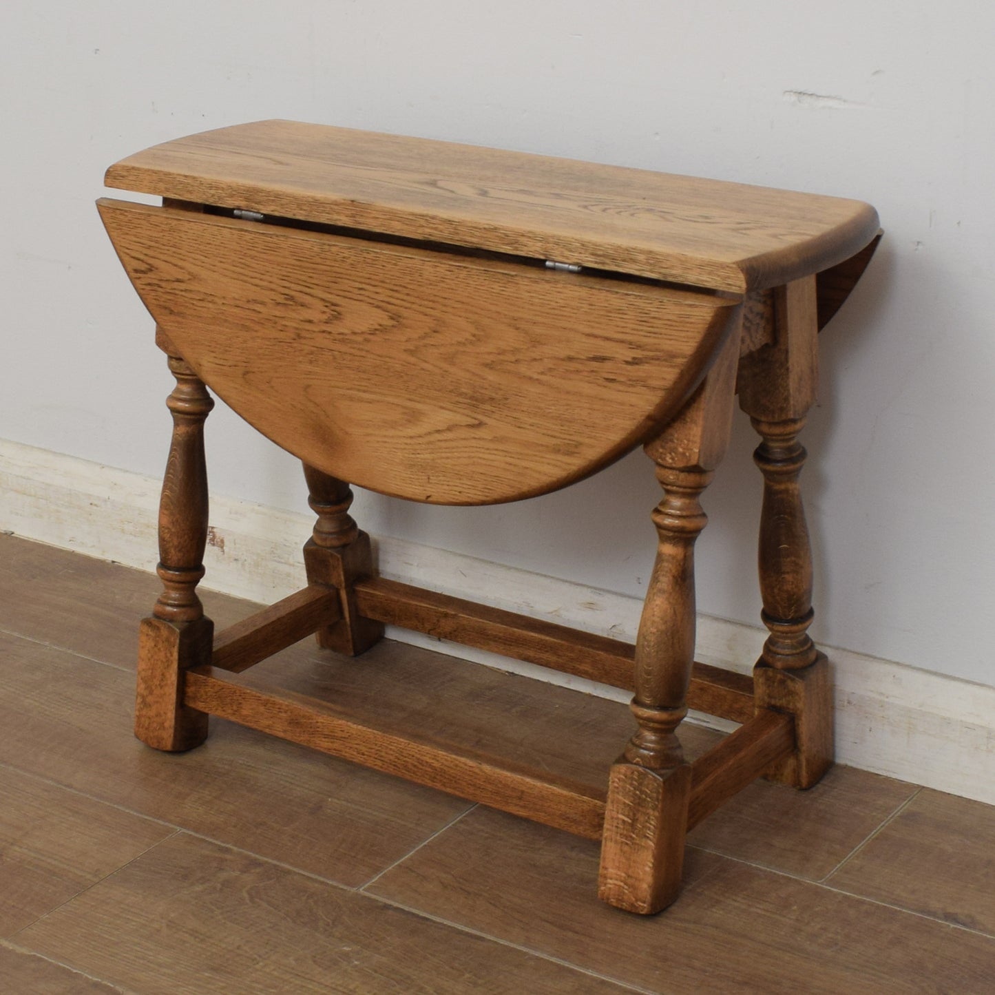Rotating Drop-Leaf Table
