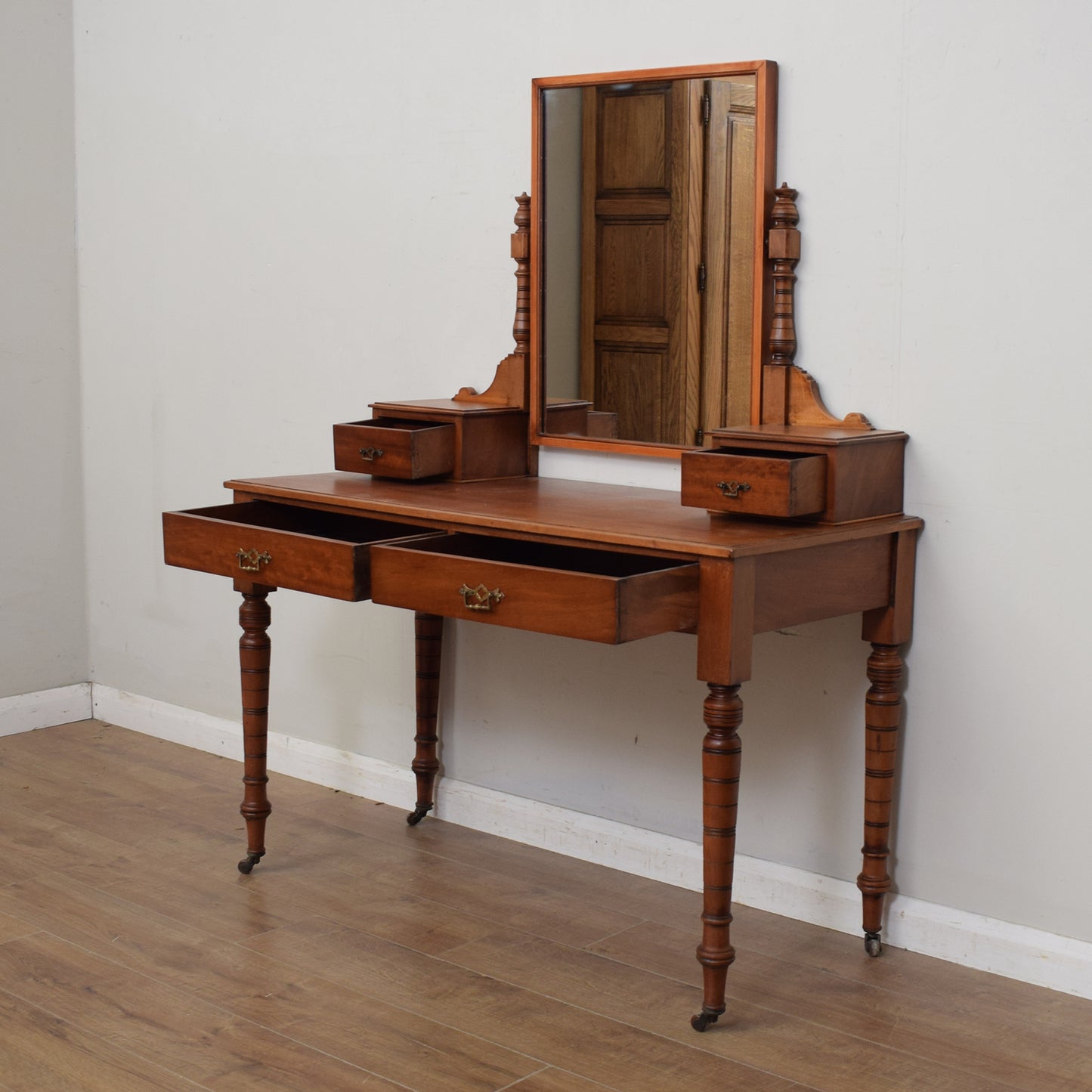 Mahogany Dressing Table