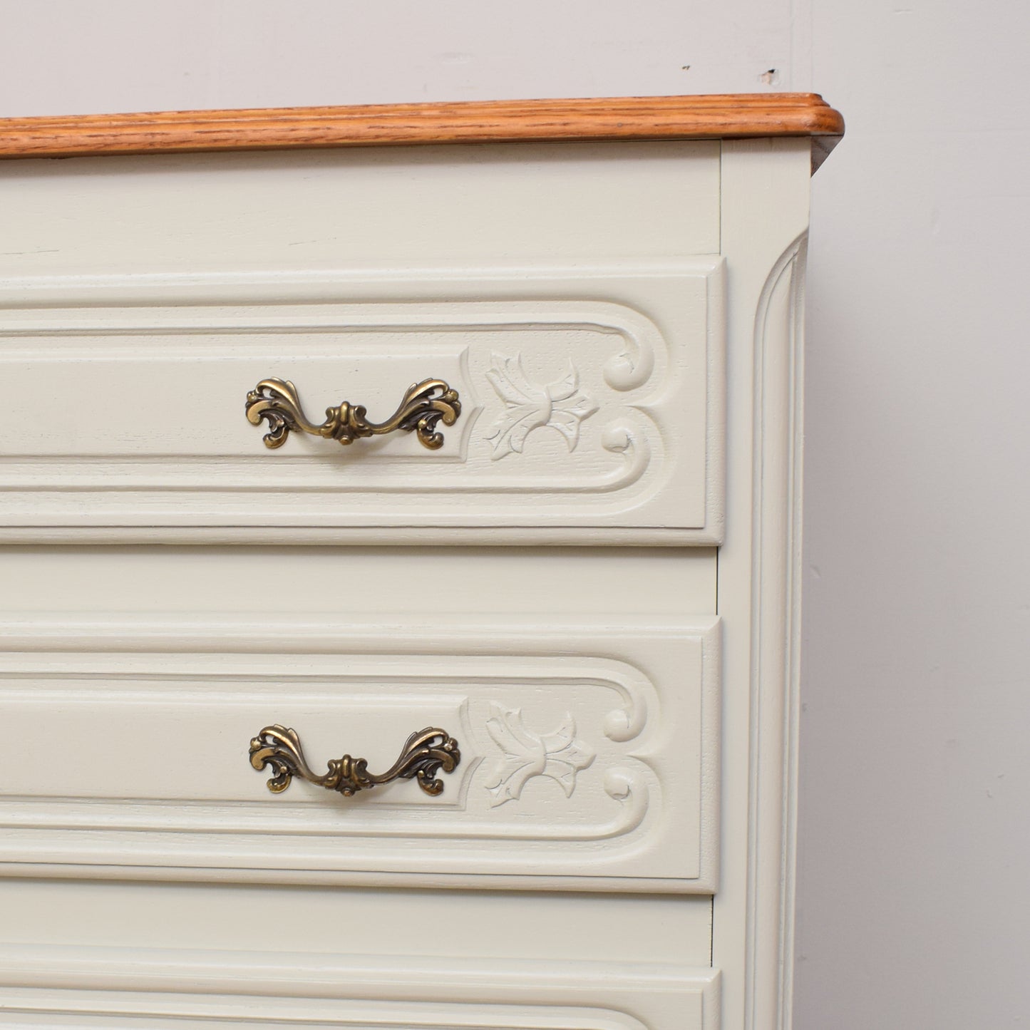 French Chest Of Drawers