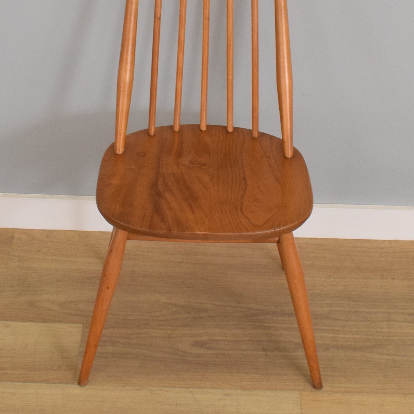 Ercol Windsor 'Plank' Table and Six 'Goldsmith' Chairs