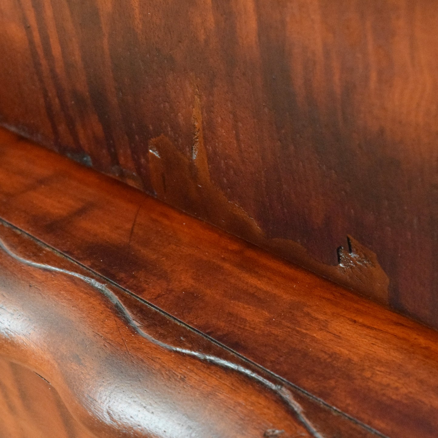 Large Mahogany Compactum