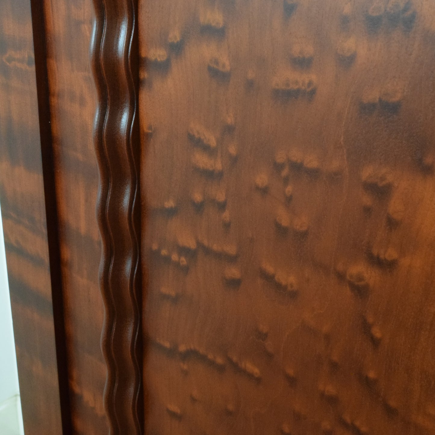 Large Mahogany Compactum