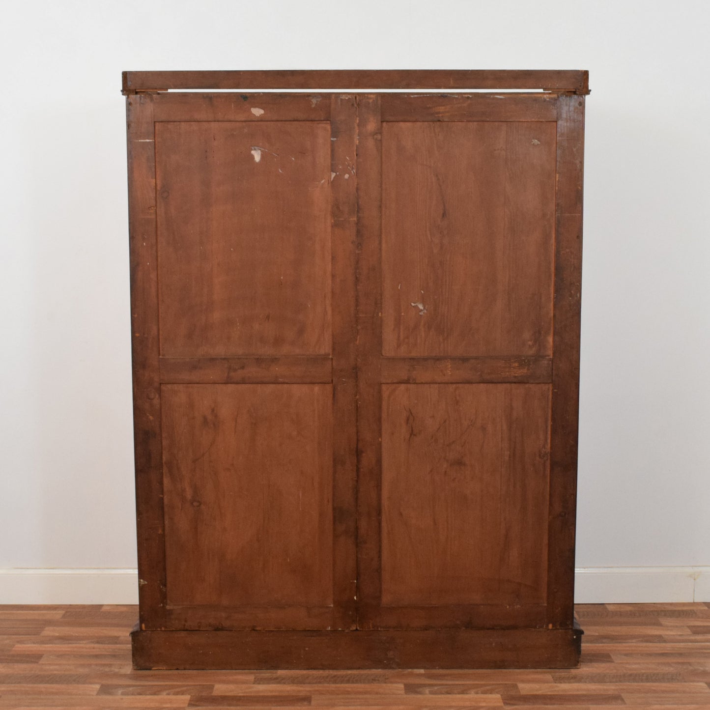 Large Mahogany Compactum