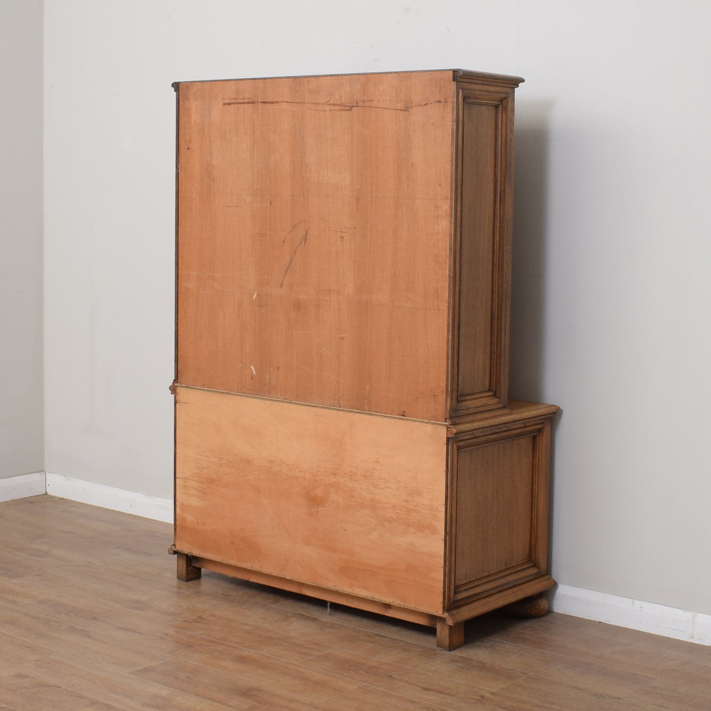 Oak Bookcase With Storage 
Cabinet