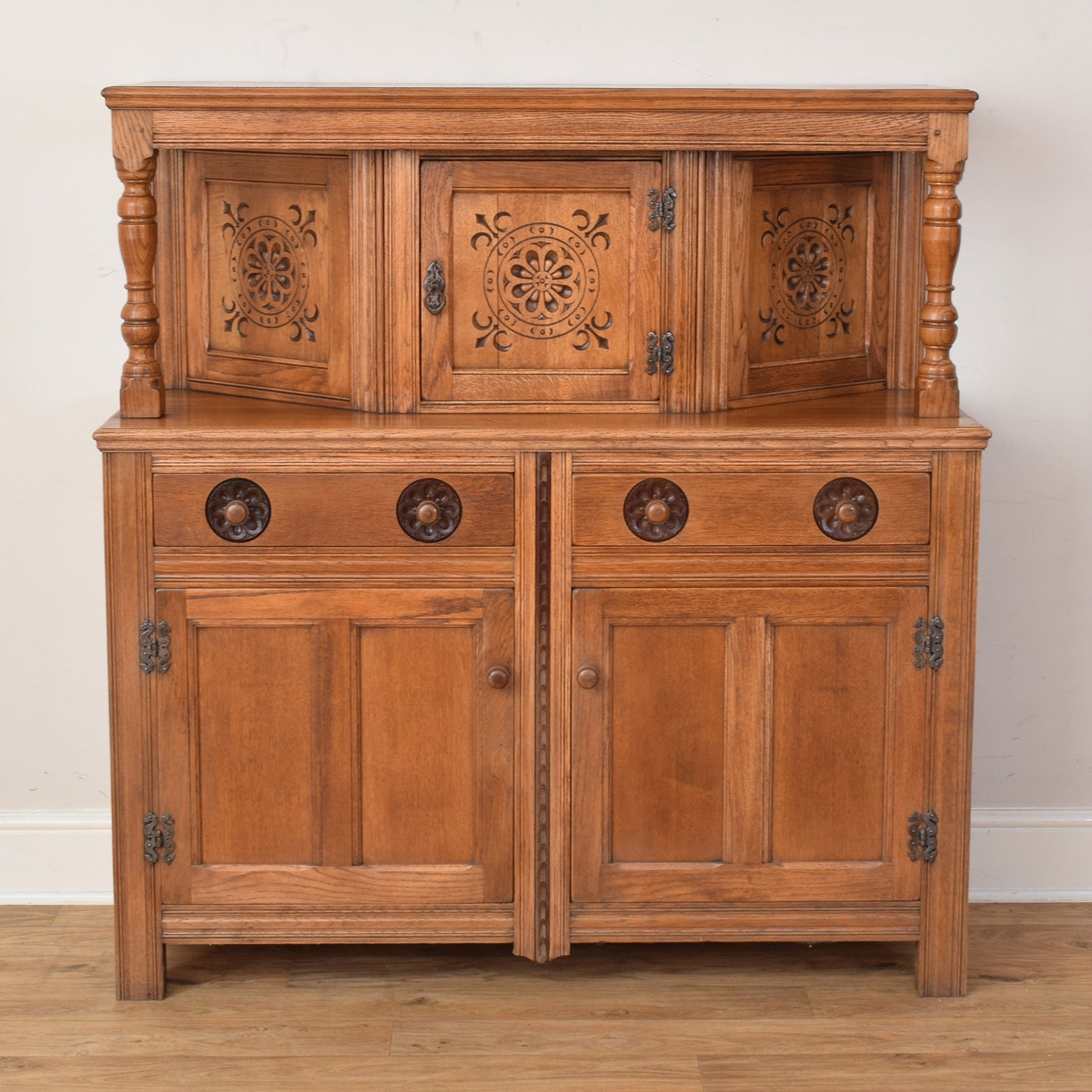 Oak Court Cabinet