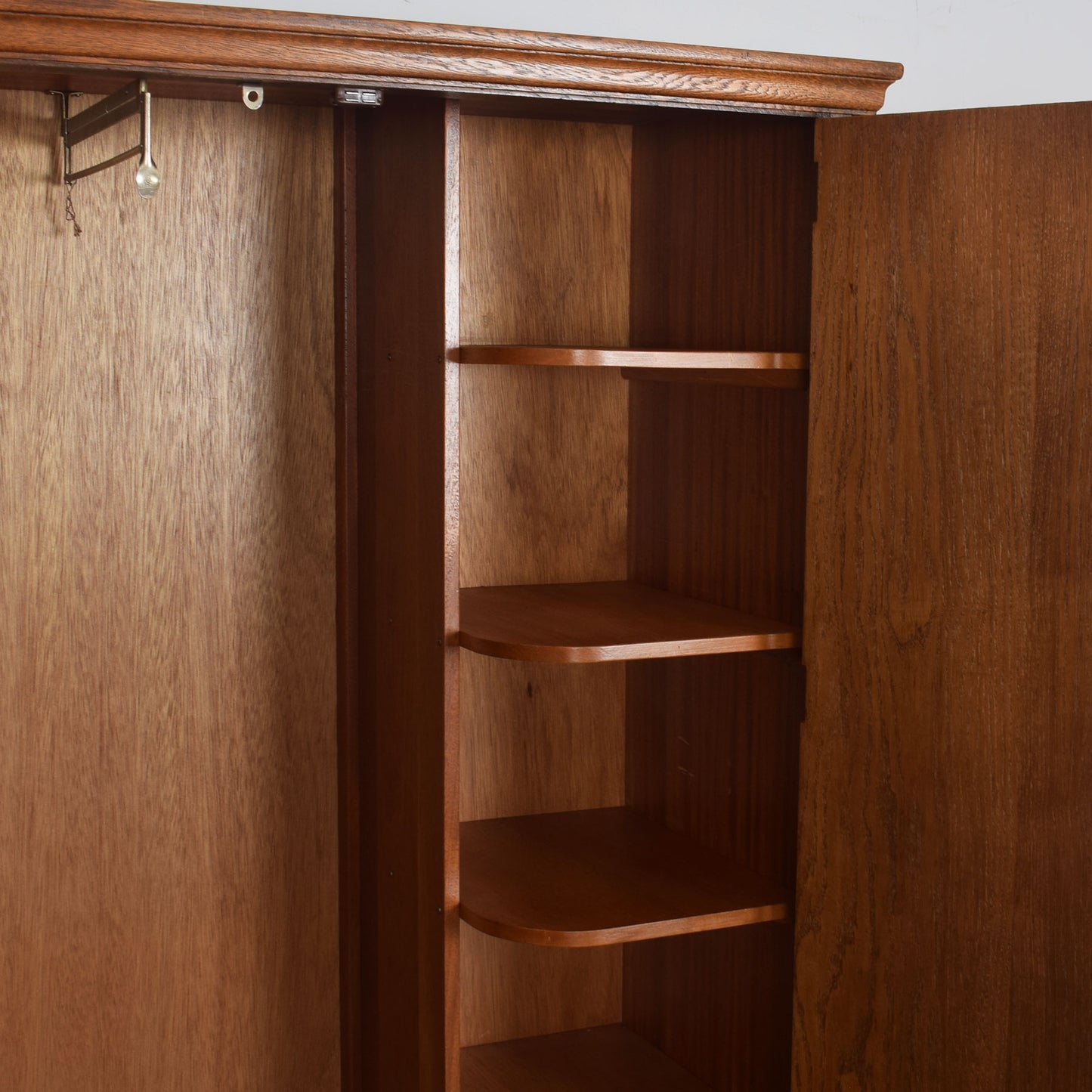 Oak Linenfold Wardrobe