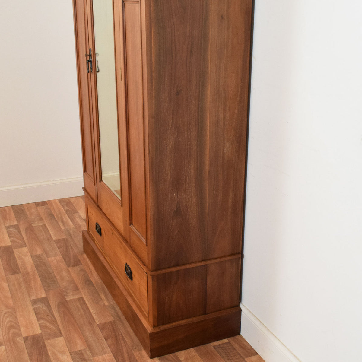 Mirrored Mahogany Hallrobe