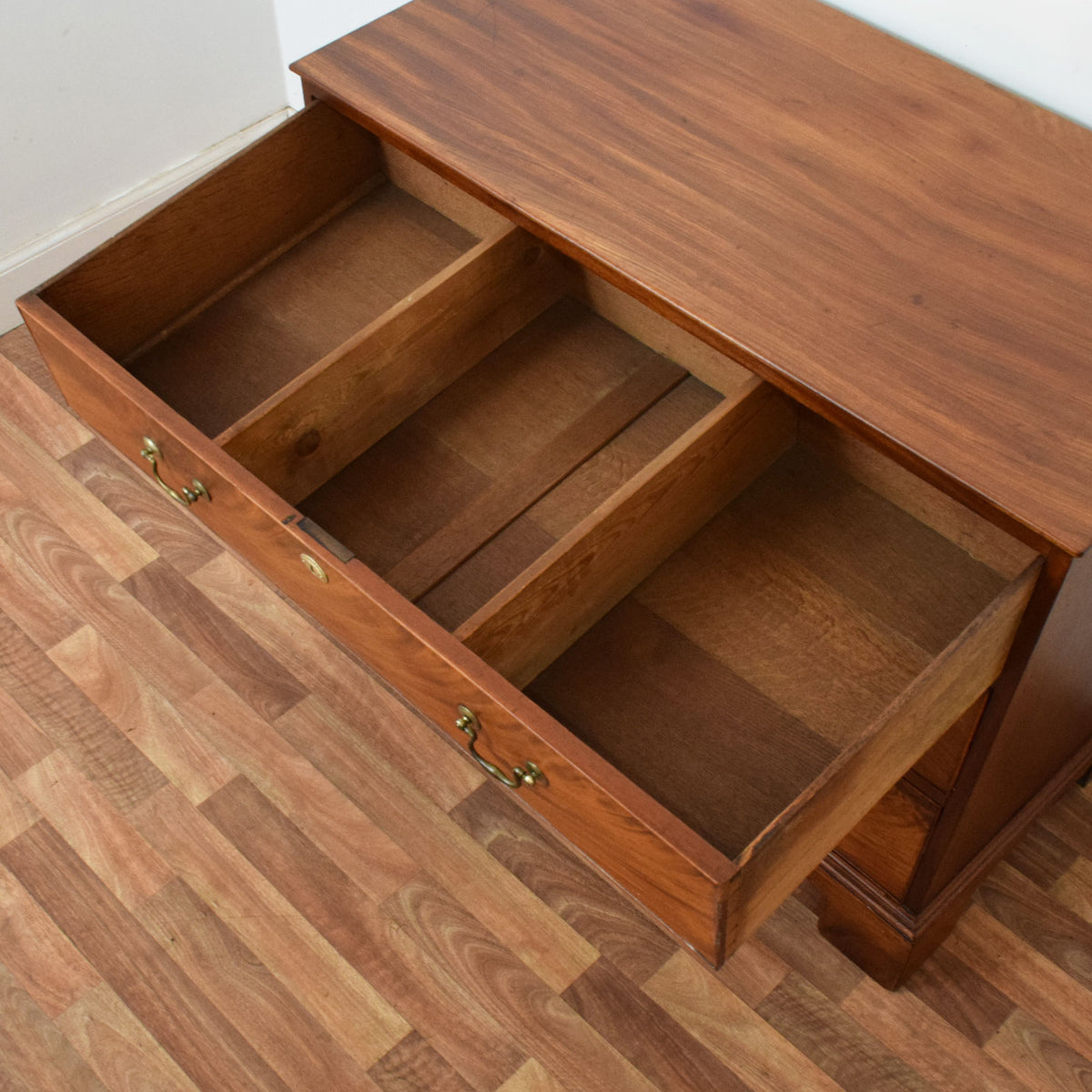 Mahogany Veneer Chest of Drawers