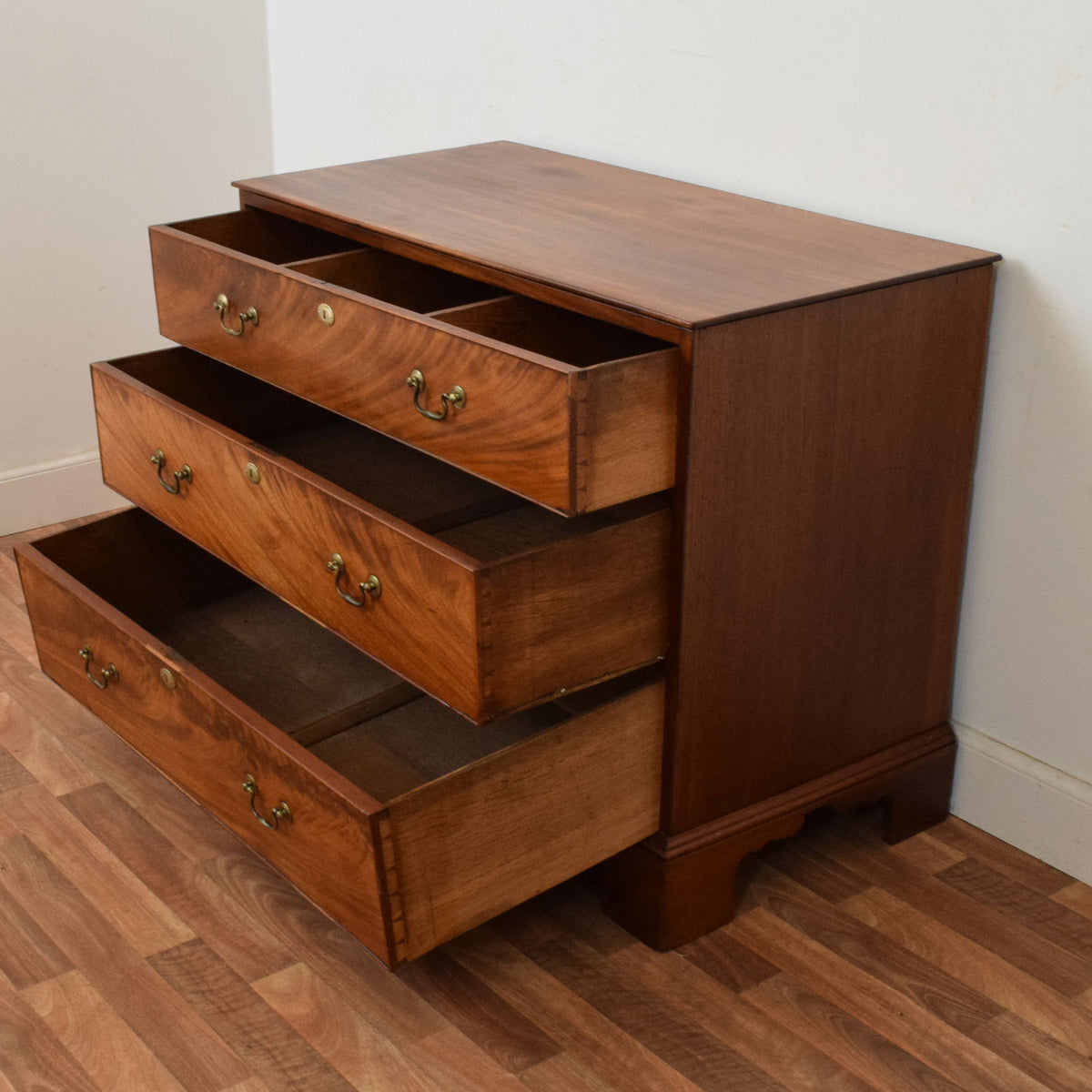 Mahogany Veneer Chest of Drawers